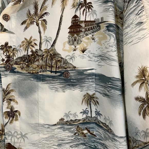 Windham Pointe Men’s L Short Sleeve Tropical button Down - Picture 2 of 11